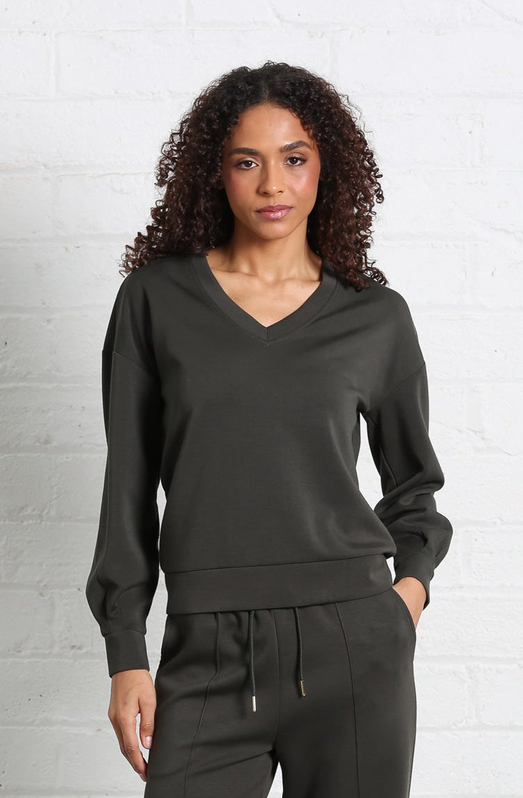Relax&Renew Elara V-Neck Sweatshirt