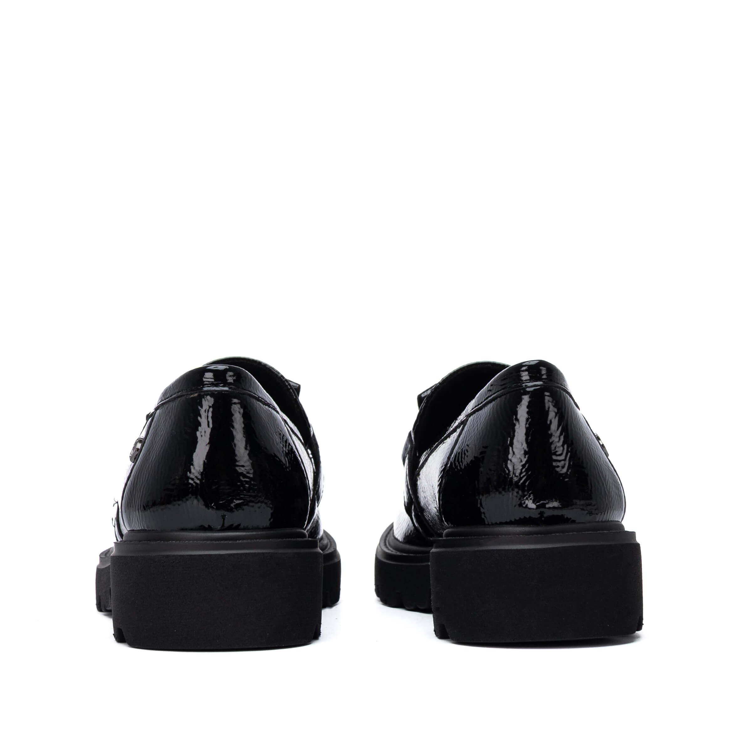 Women’s patent-effect shoes with central embellishment