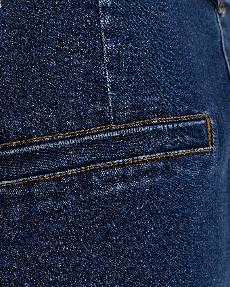 Full-length Isadora Jeans by Freequent with front and back pockets