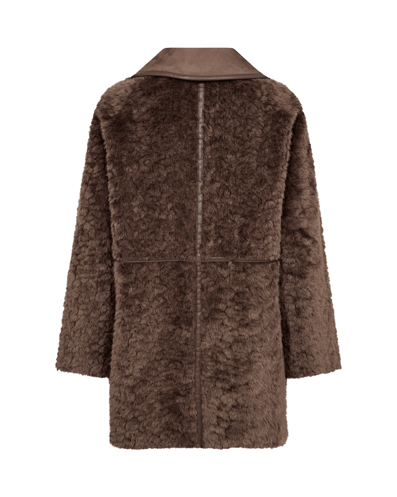 Relaxed-fit faux fur jacket with practical side pockets