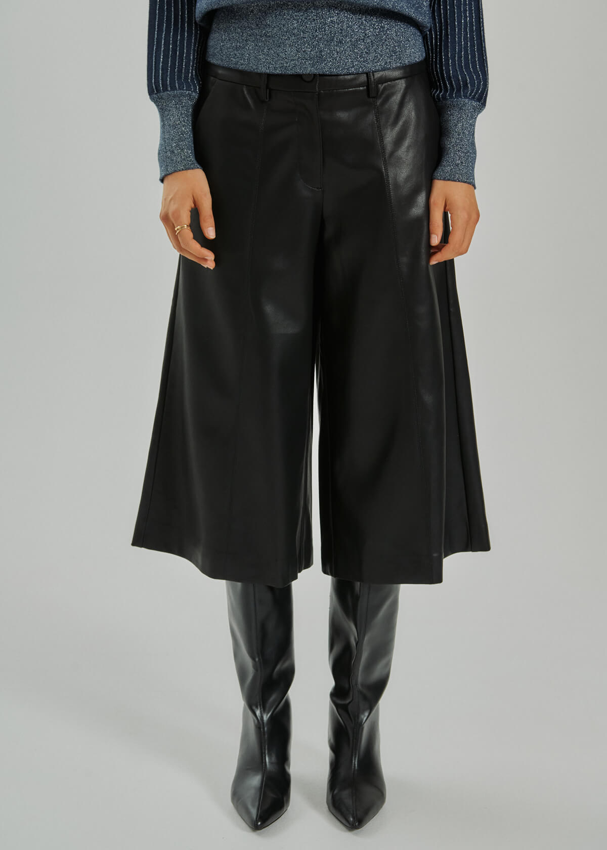 Freequent Veggy Faux Leather Bermuda Shorts