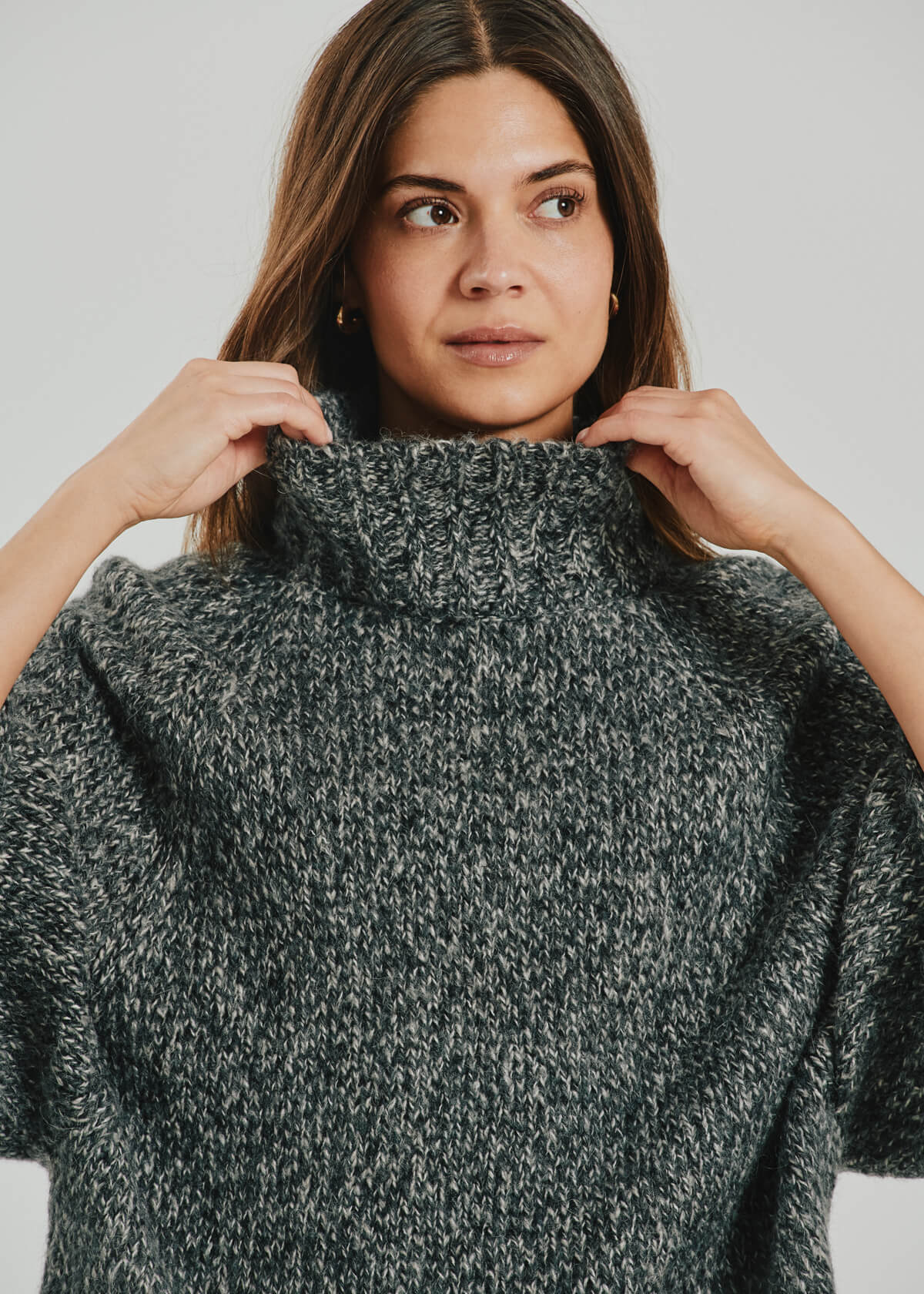 Freequent Selina loose-fit high-neck jumper on model
