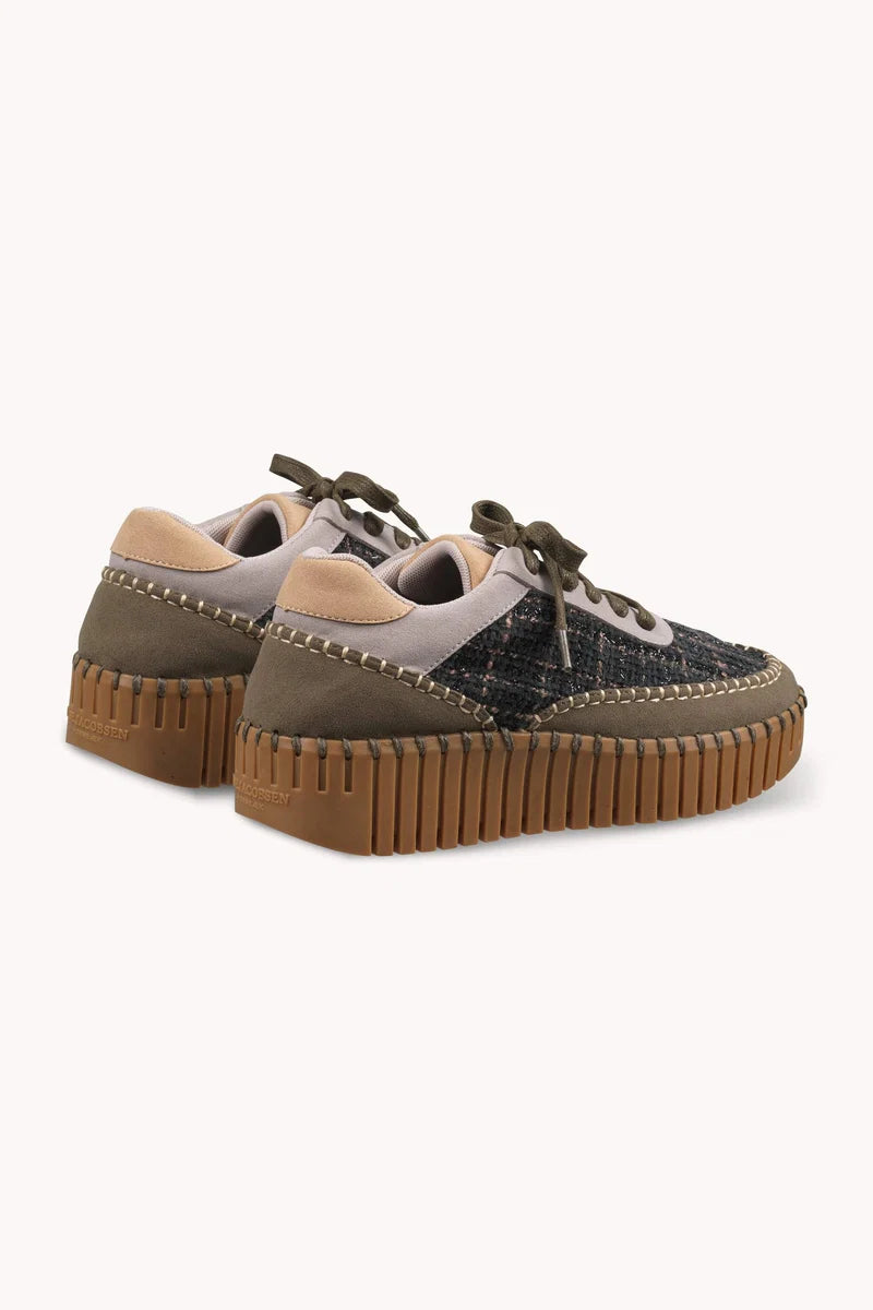 Ilse Jacobsen Tulip runners with tonal laces and panelled upper