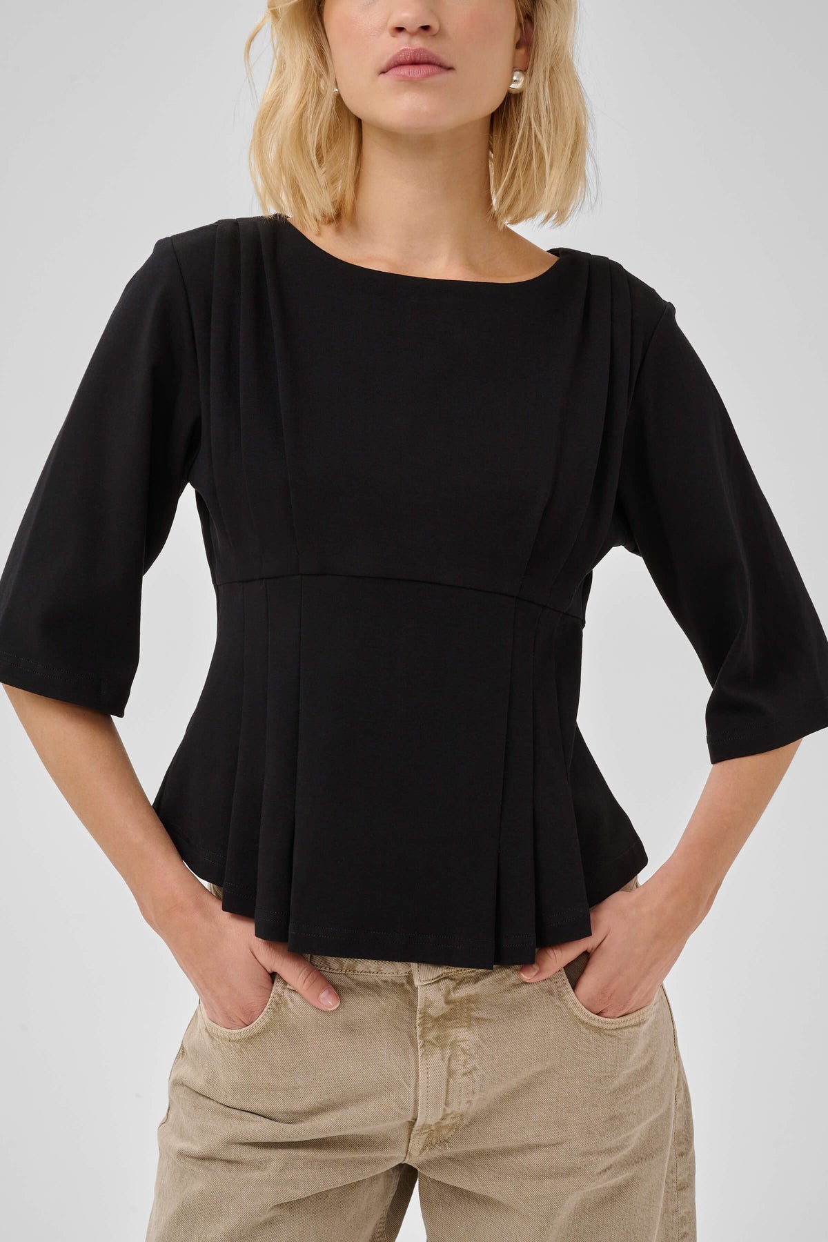 My Essential Wardrobe MWApir tailored T-shirt with pleated peplum