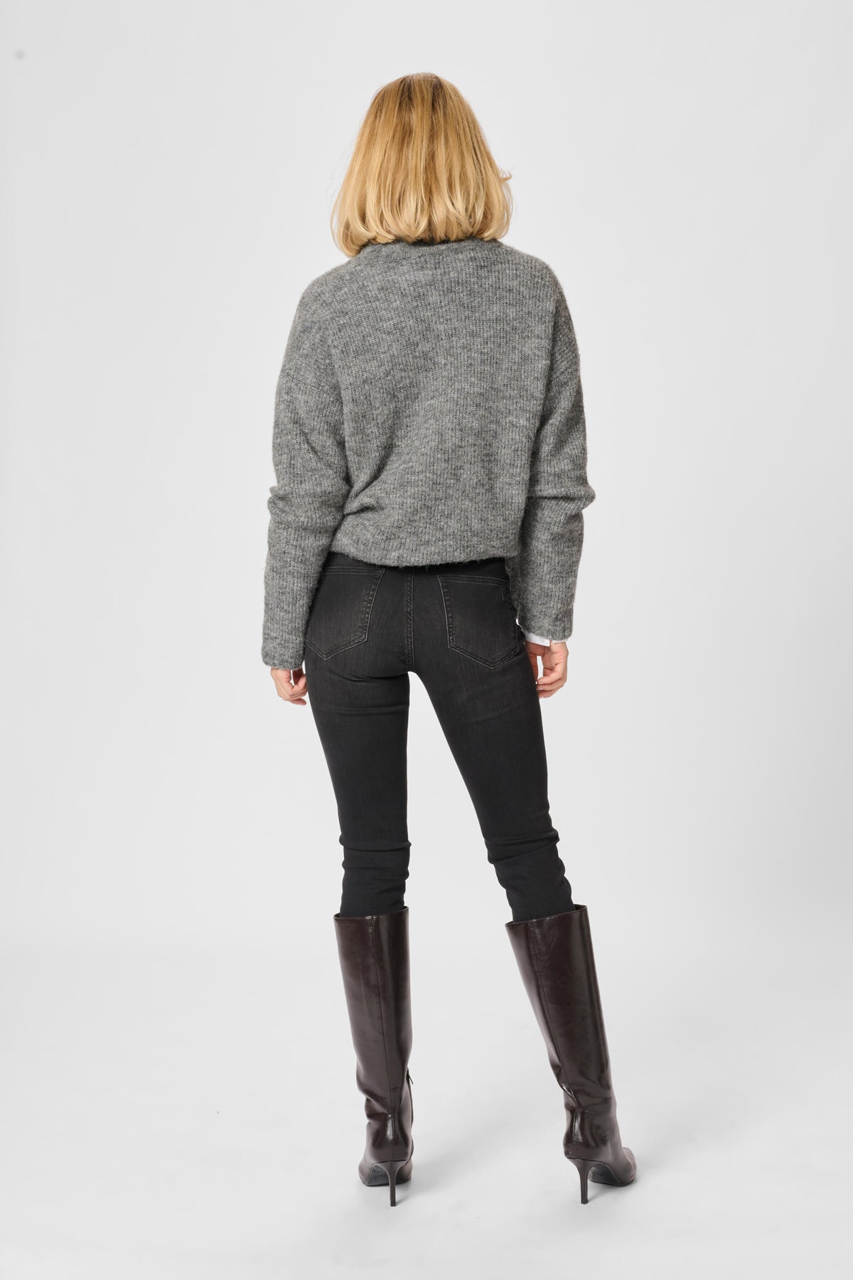 Back view of the My Essential Wardrobe Nora slim jeans
