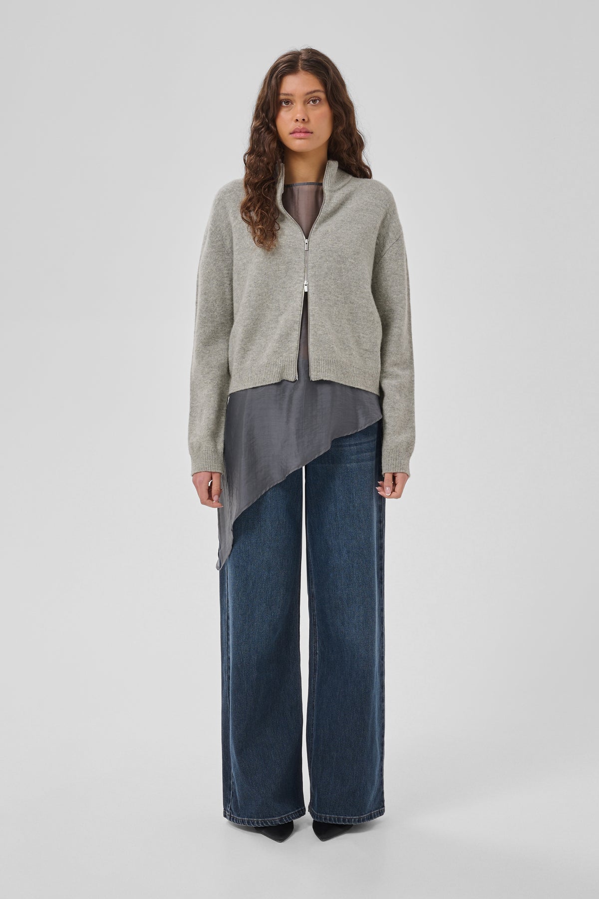 Front view of MWTracy cropped zip cardigan