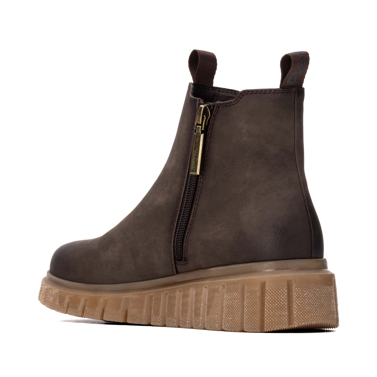 Refresh women’s pull-on ankle boots with front and rear pull tabs
