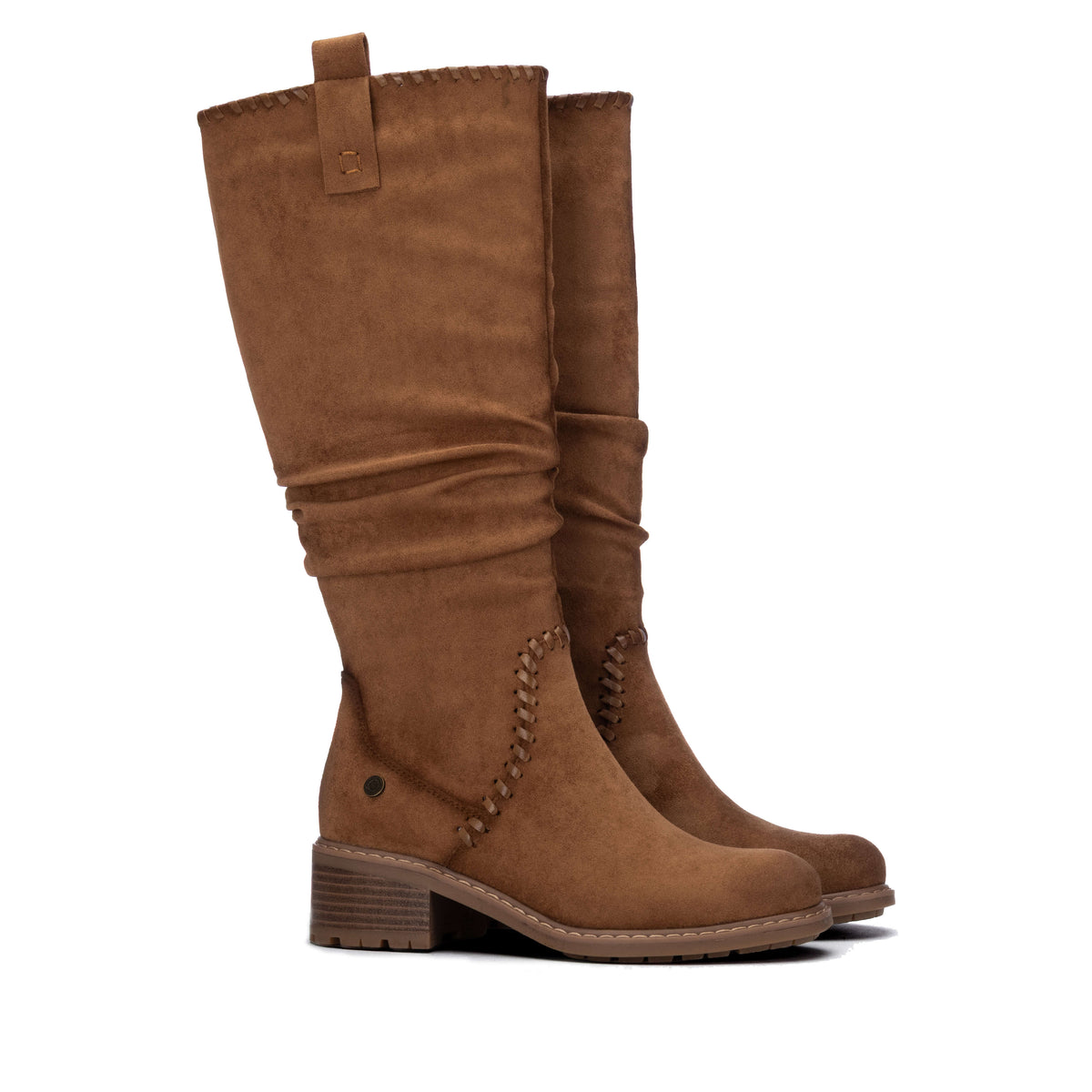 Refresh long boots featuring a full-length side zip and block heel
