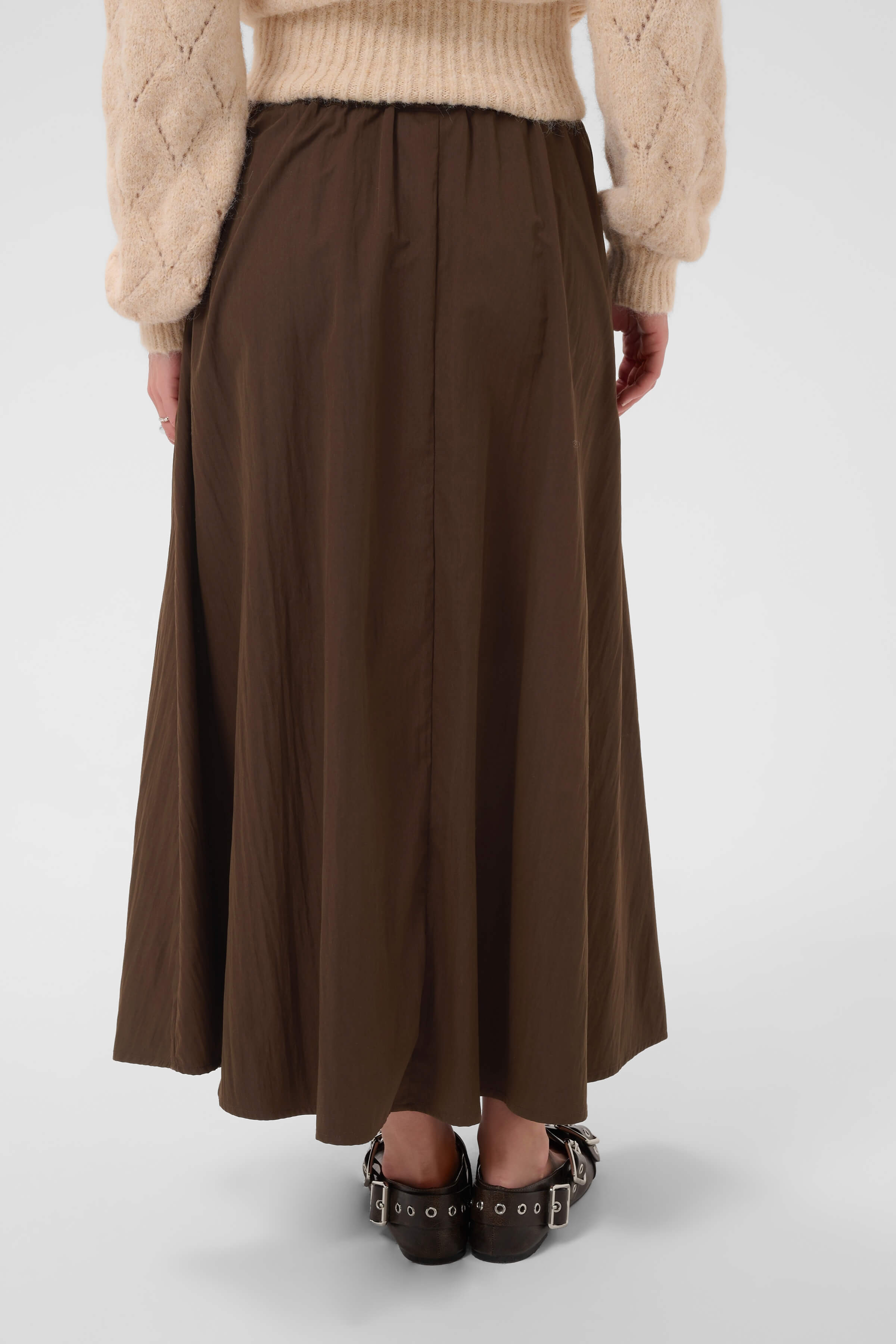 Women’s long skirt with a softly crinkled finish
