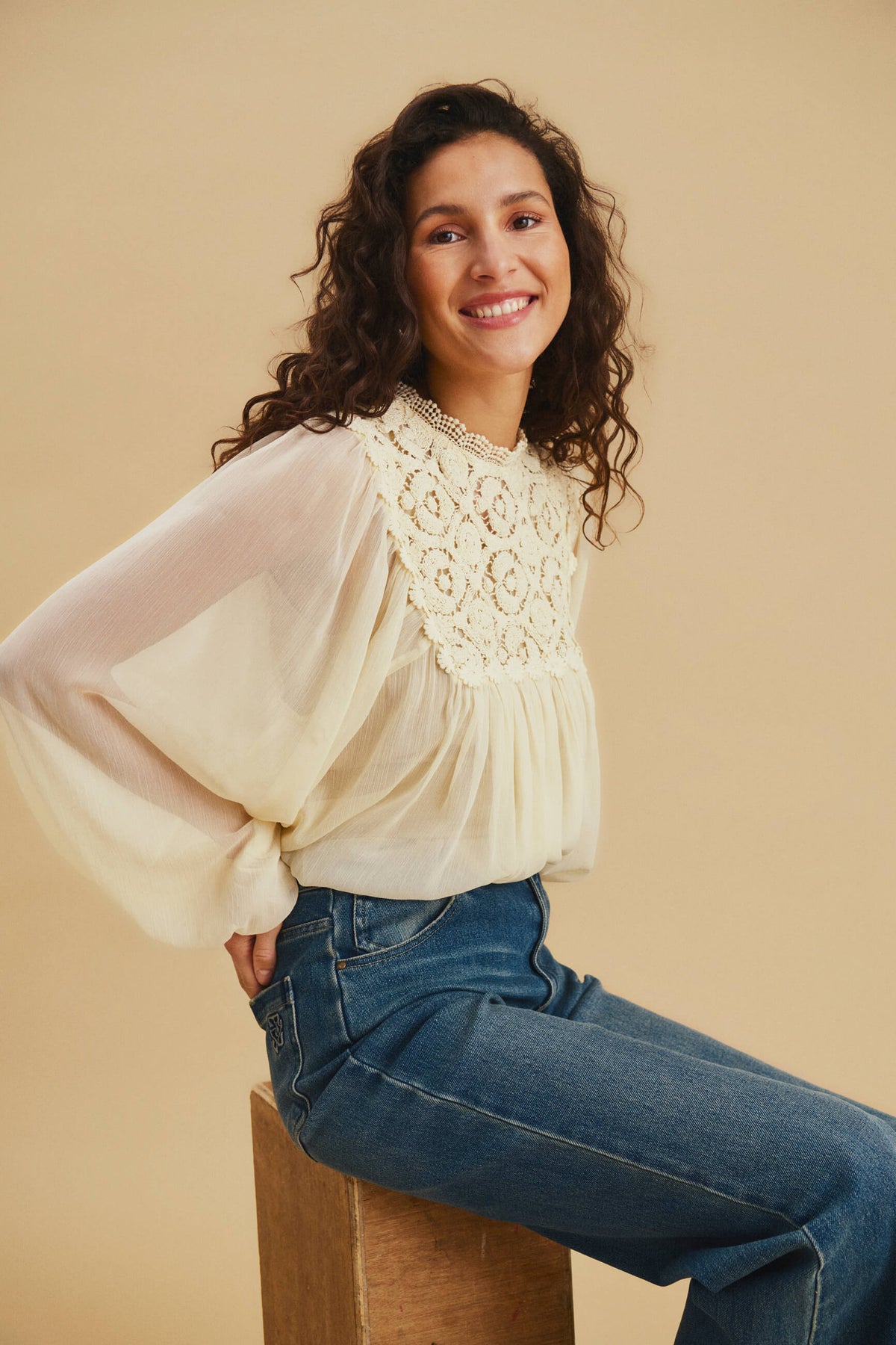 UlenkaSZ blouse with high neckline and lace chest panel