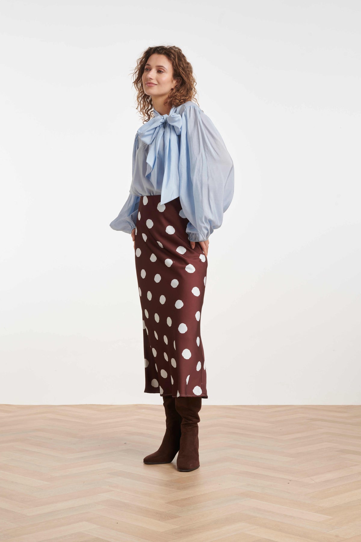 Smashed Lemon satin-look skirt with bold spotted print