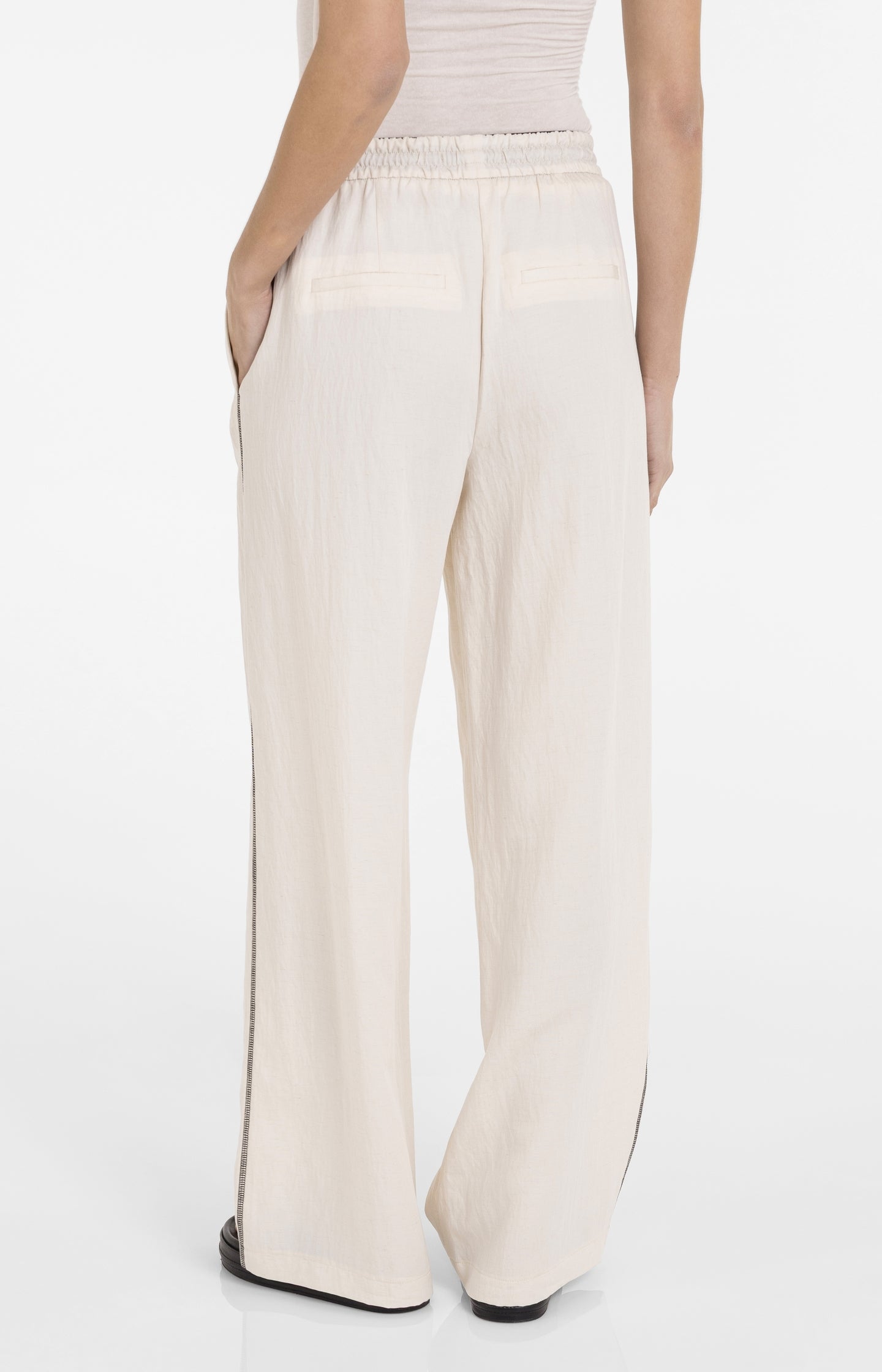 Trousers with contrast stitching