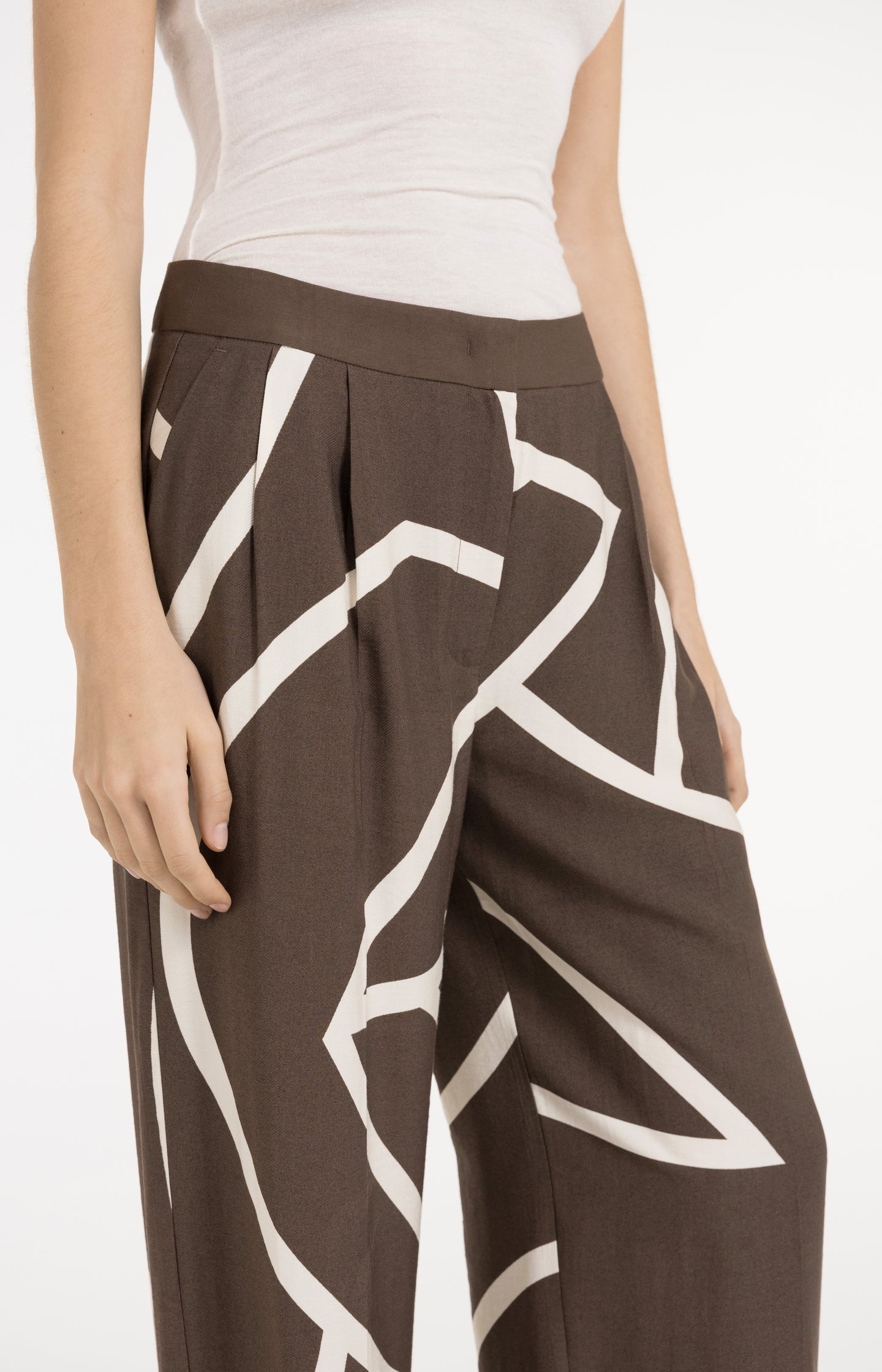 Wide-leg brown summer trousers
