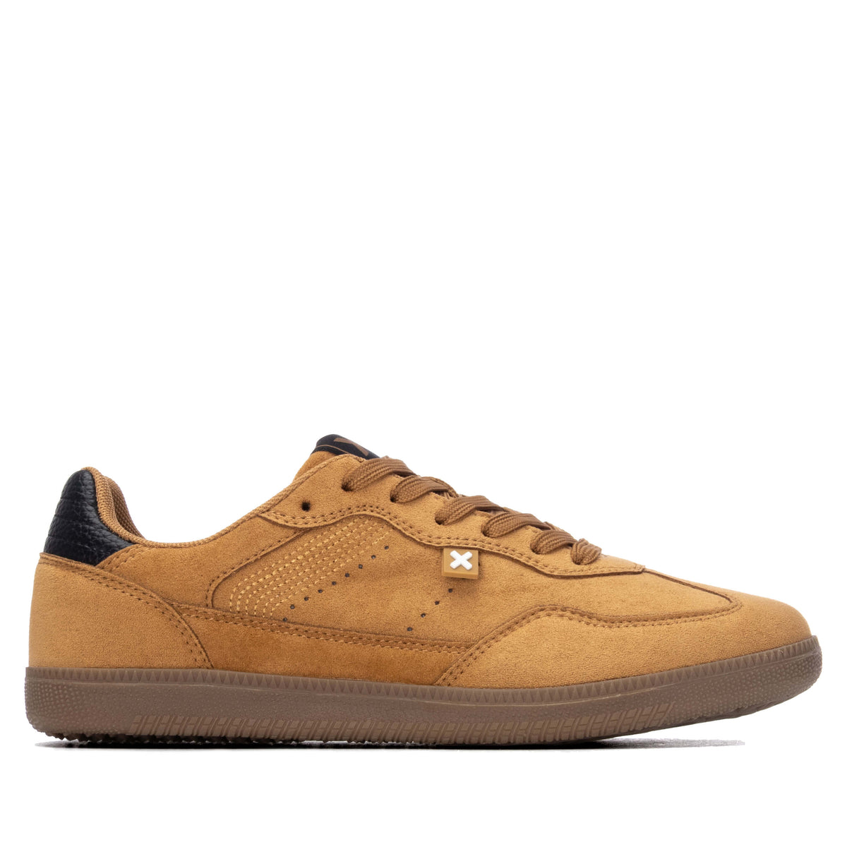 Xti women’s sneaker 14647201 with suede-look upper