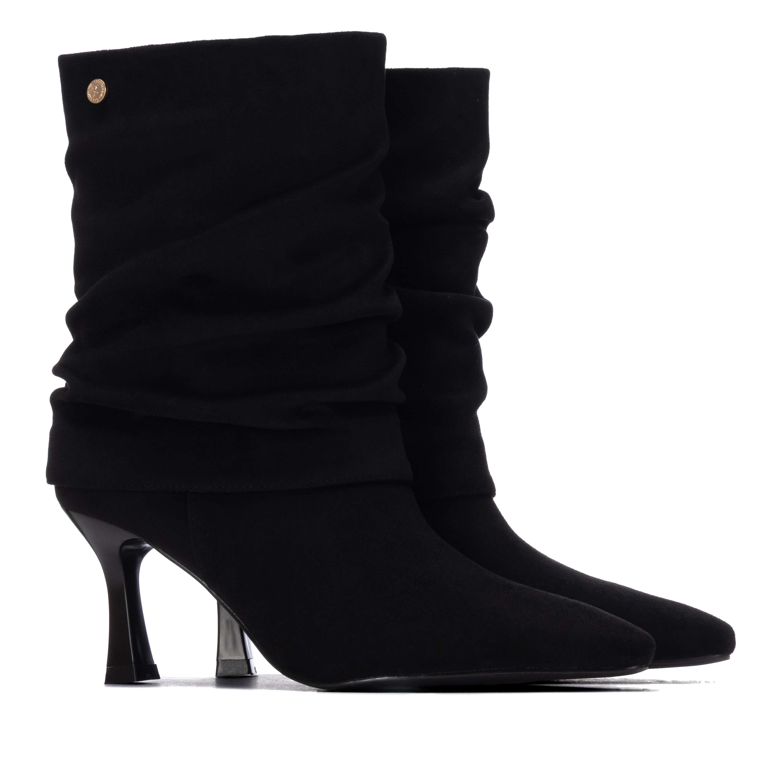 Xti ruched ankle boot with zip fastening