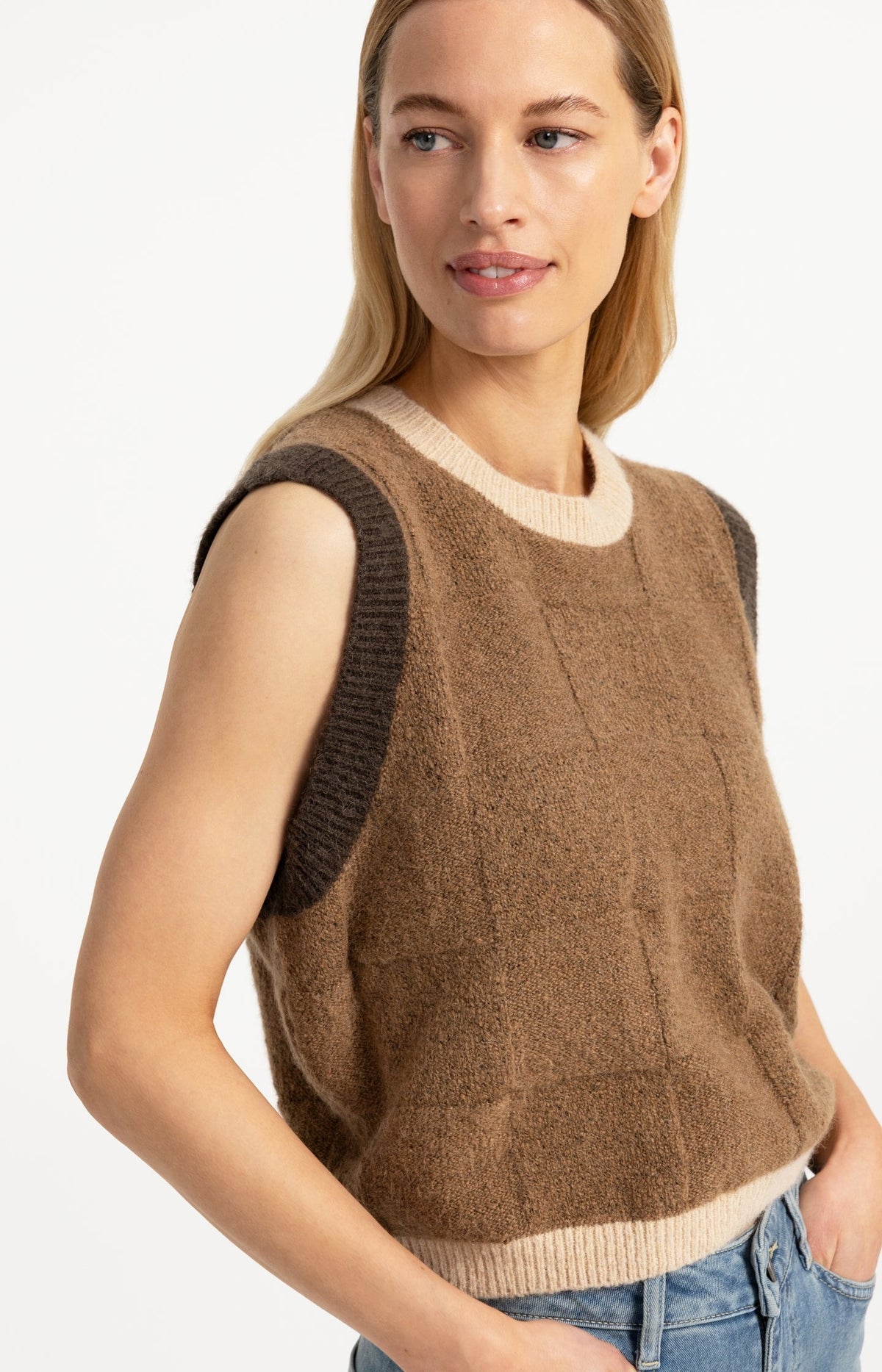 YAYA relaxed-fit knitted vest on model