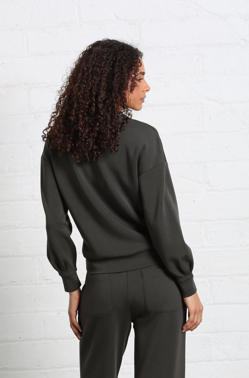 Relax&Renew Elara V-Neck Sweatshirt