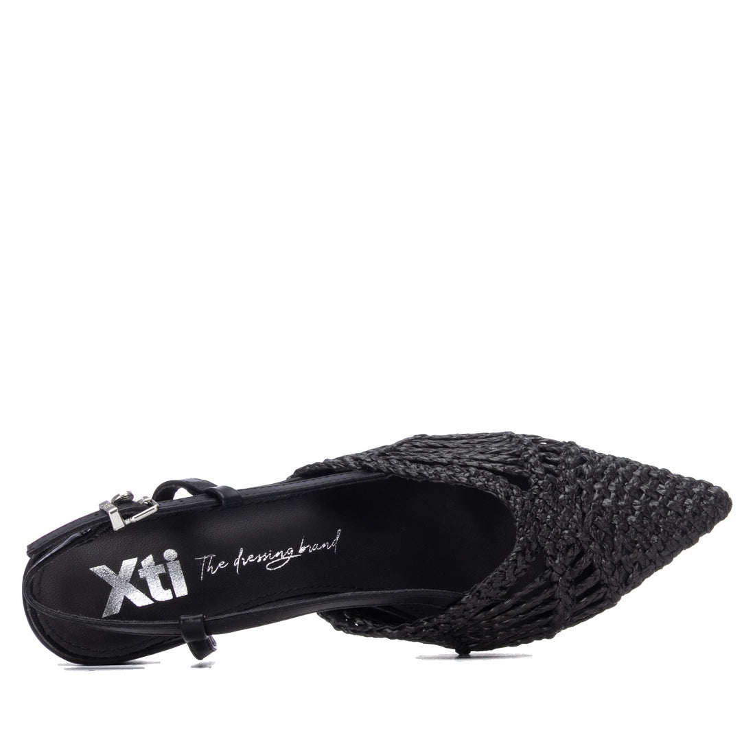 Black woven shoe with a pointy toe
