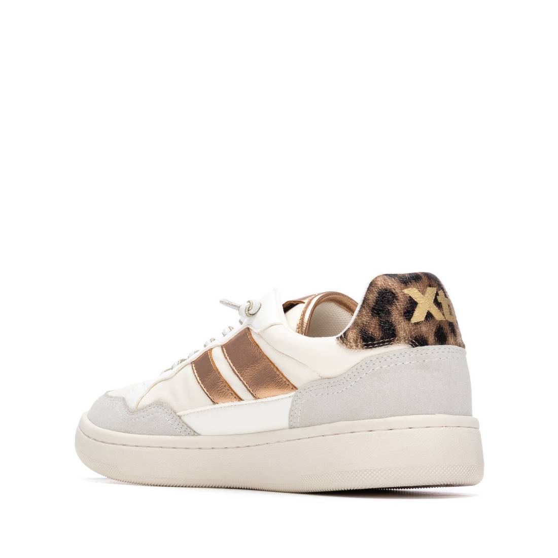 Runner with leopard print and gold accents