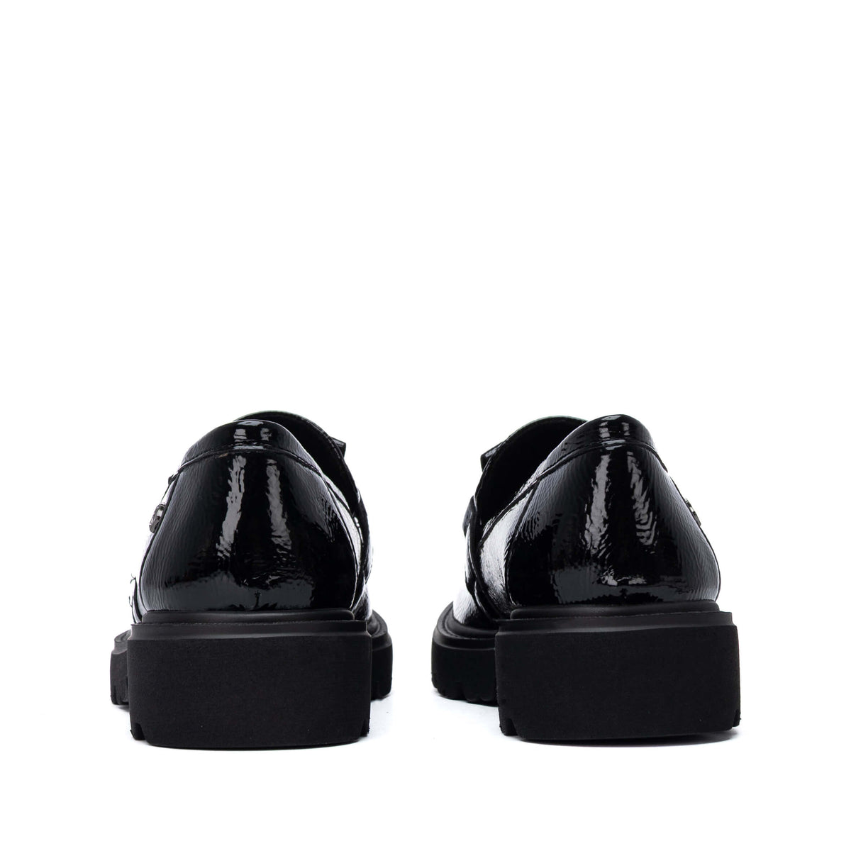 Women’s patent-effect shoes with central embellishment