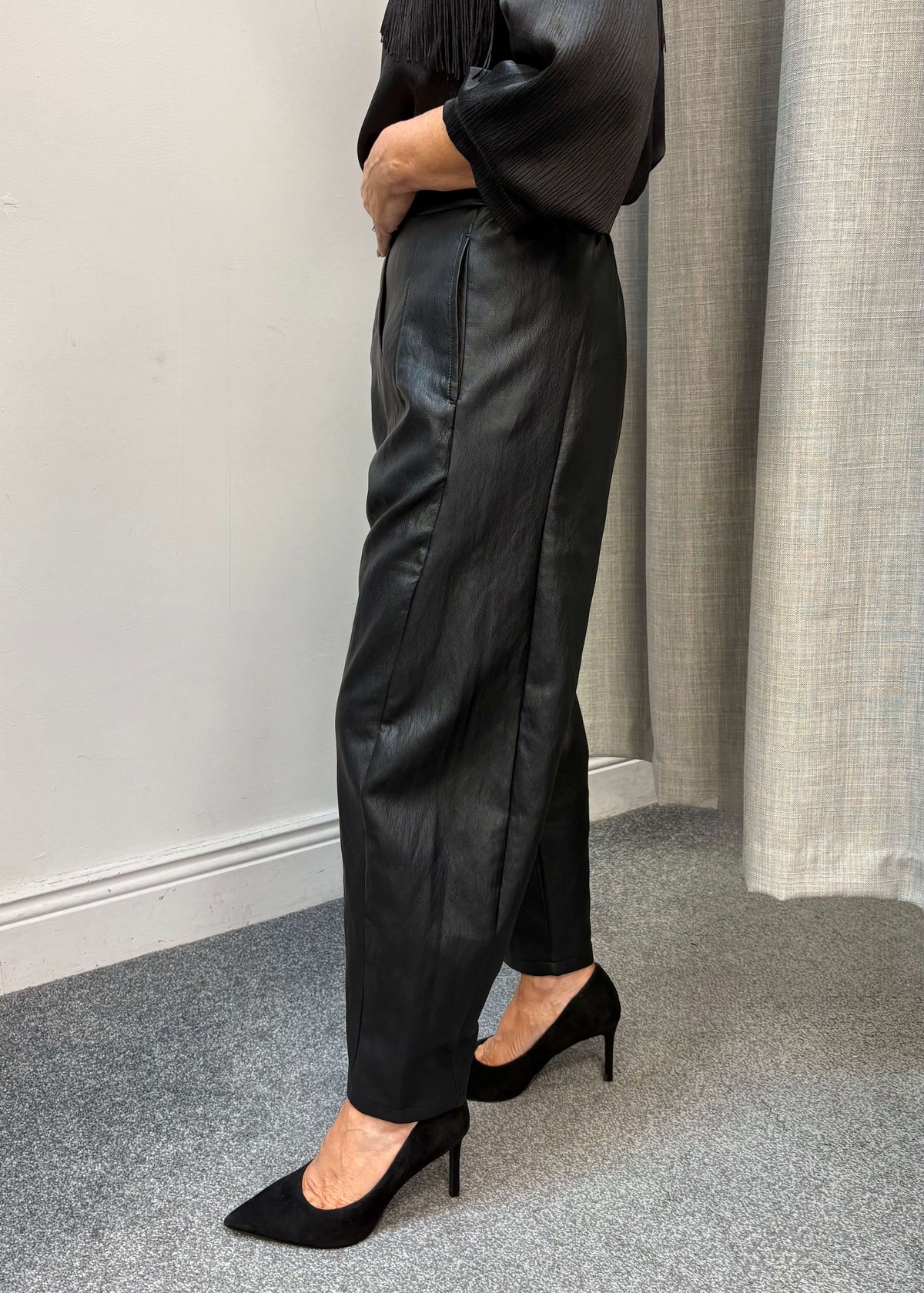 DARLING ankle-length barrel trousers on model
