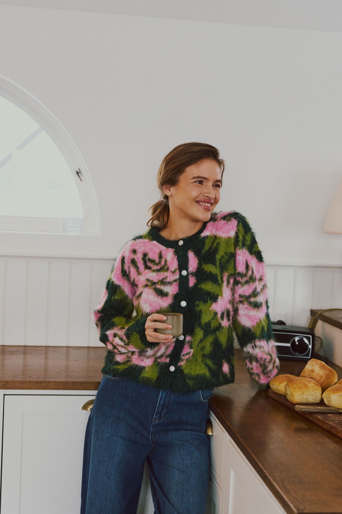 Freequent Lippi knitted cardigan with an all-over floral pattern
