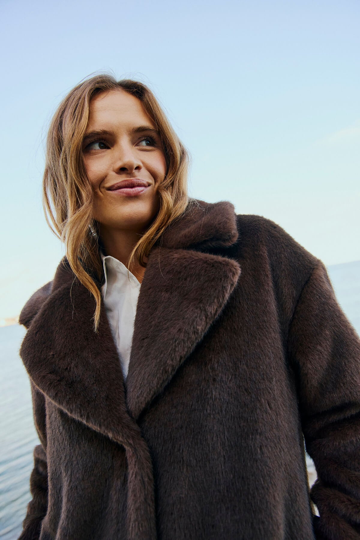 Freequent Minky style 211524 longline coat on model