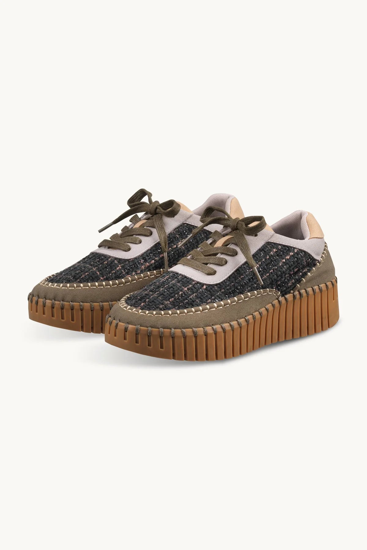 Women’s lightweight runners with a natural rubber wedge sole