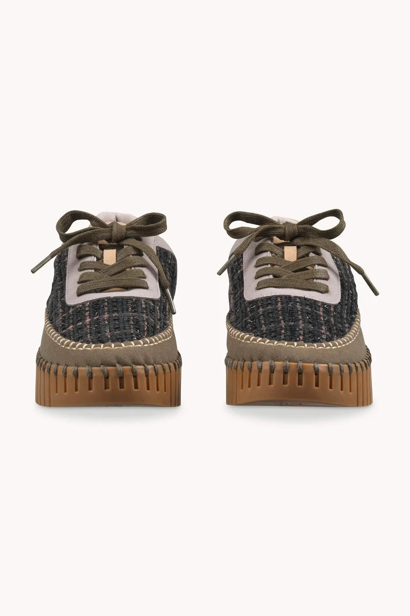 Women’s Tulip runners with bold decorative stitching