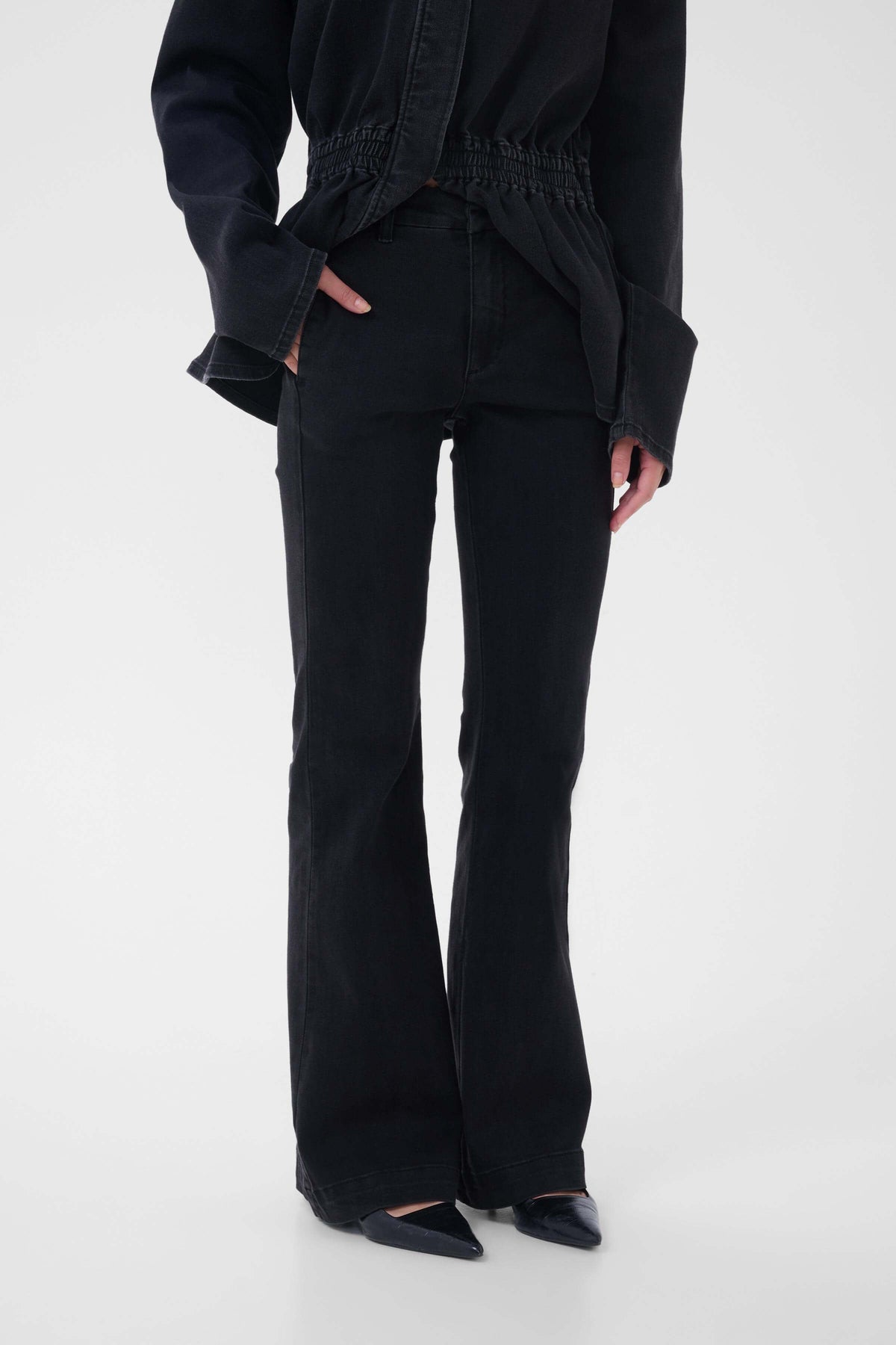 My Essential Wardrobe Ayo high-rise jeans side view