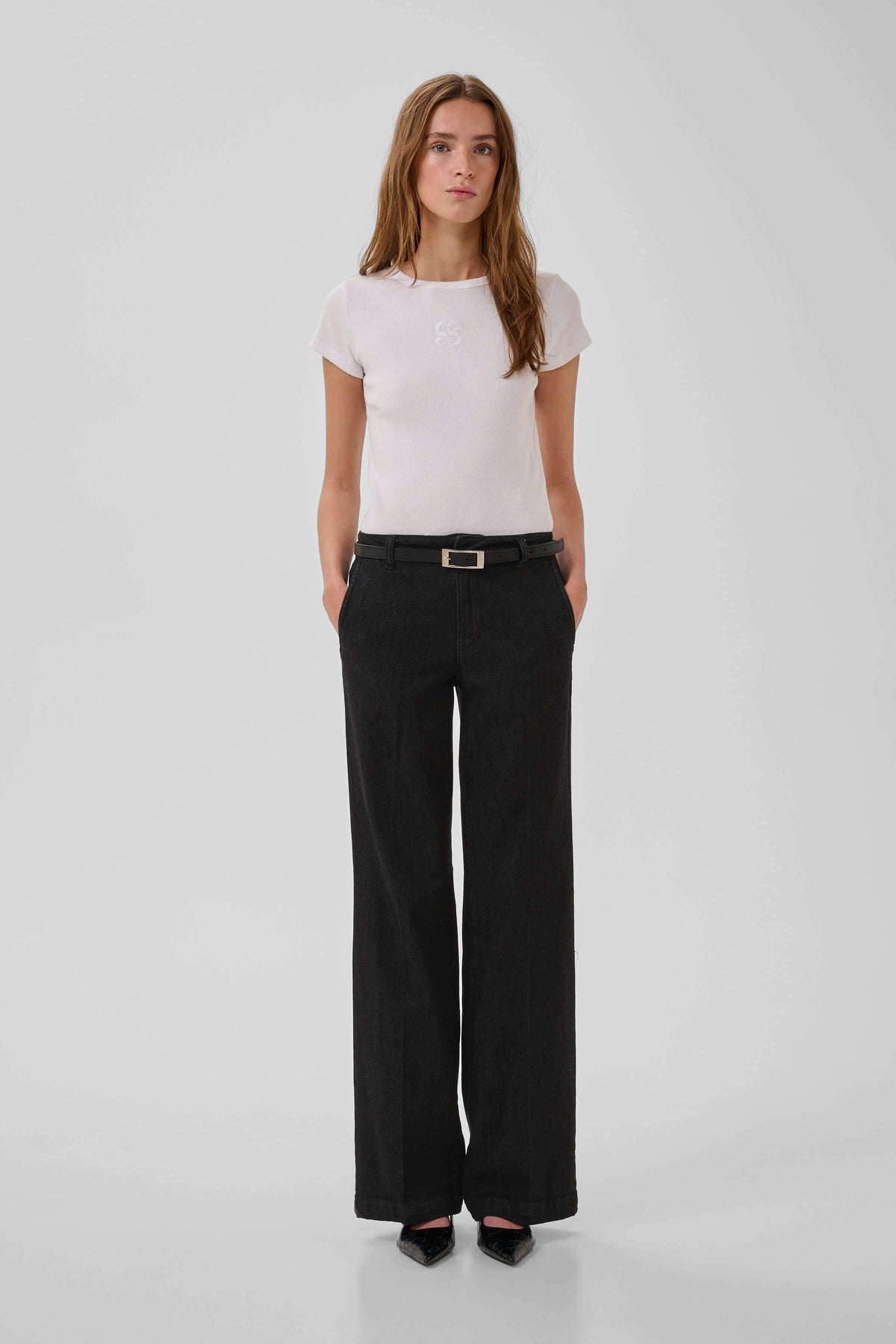Women’s Lara 115 full-length wide-leg jeans