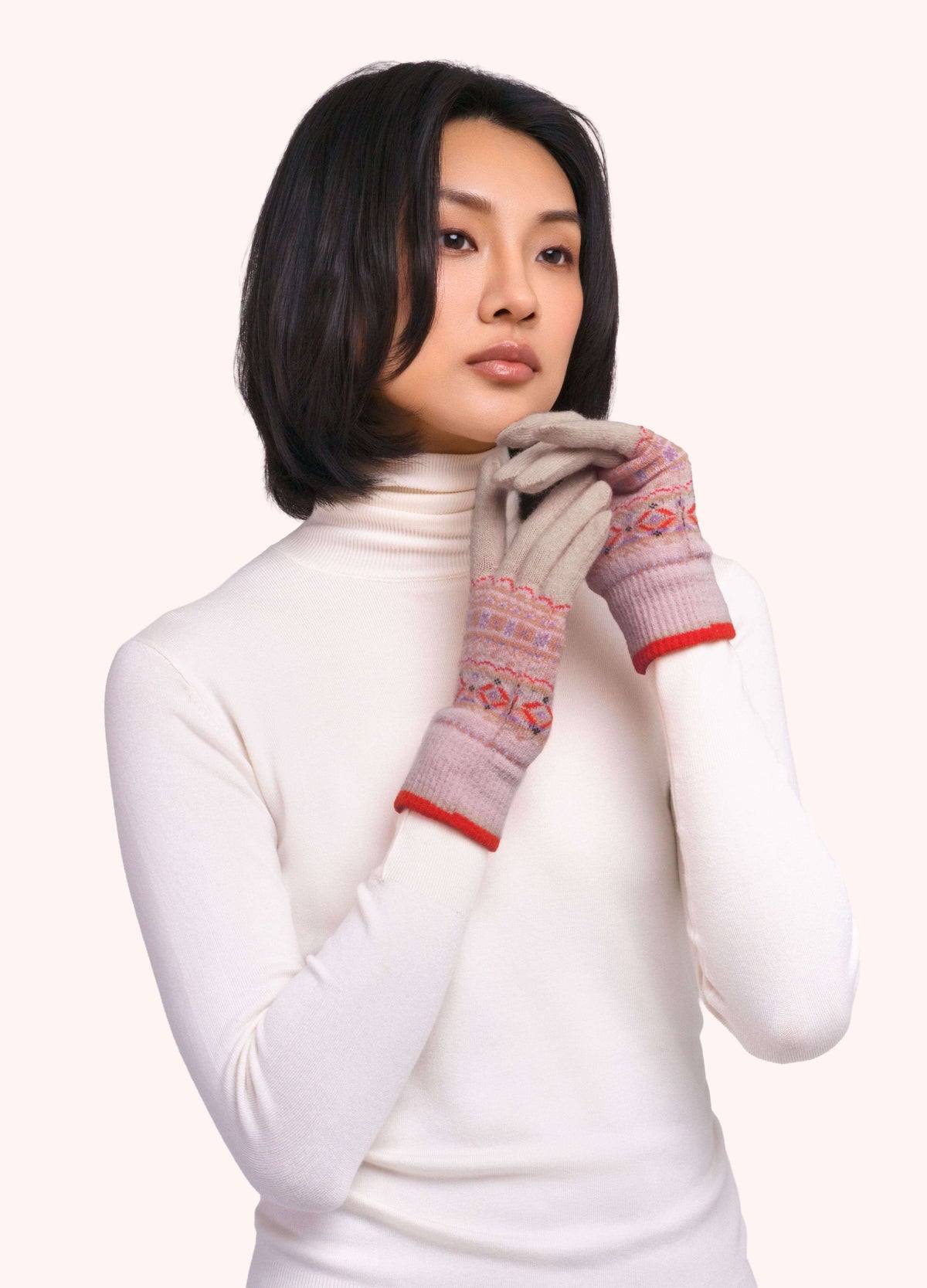 Powder Cream Mix women’s winter gloves