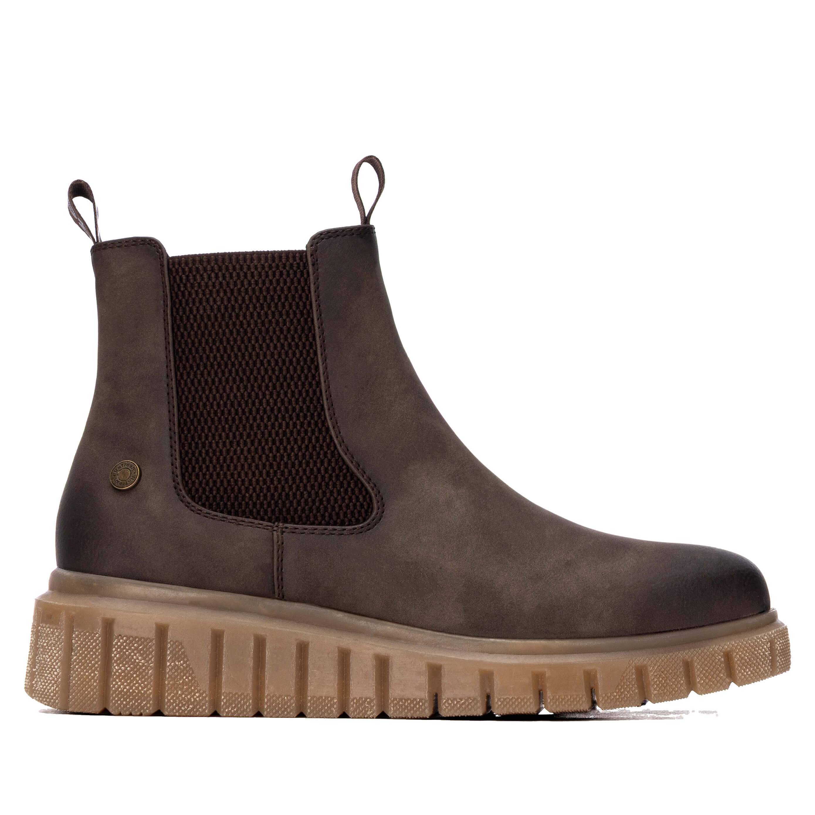 Refresh ankle boots featuring a side zip and deep treaded platform sole