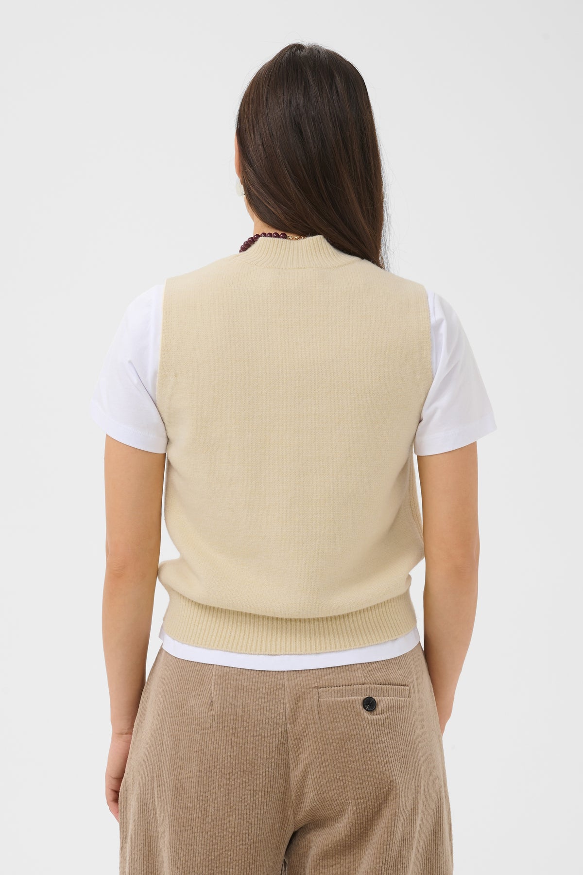 Women’s Saint Tropez sleeveless knit with a straight fit