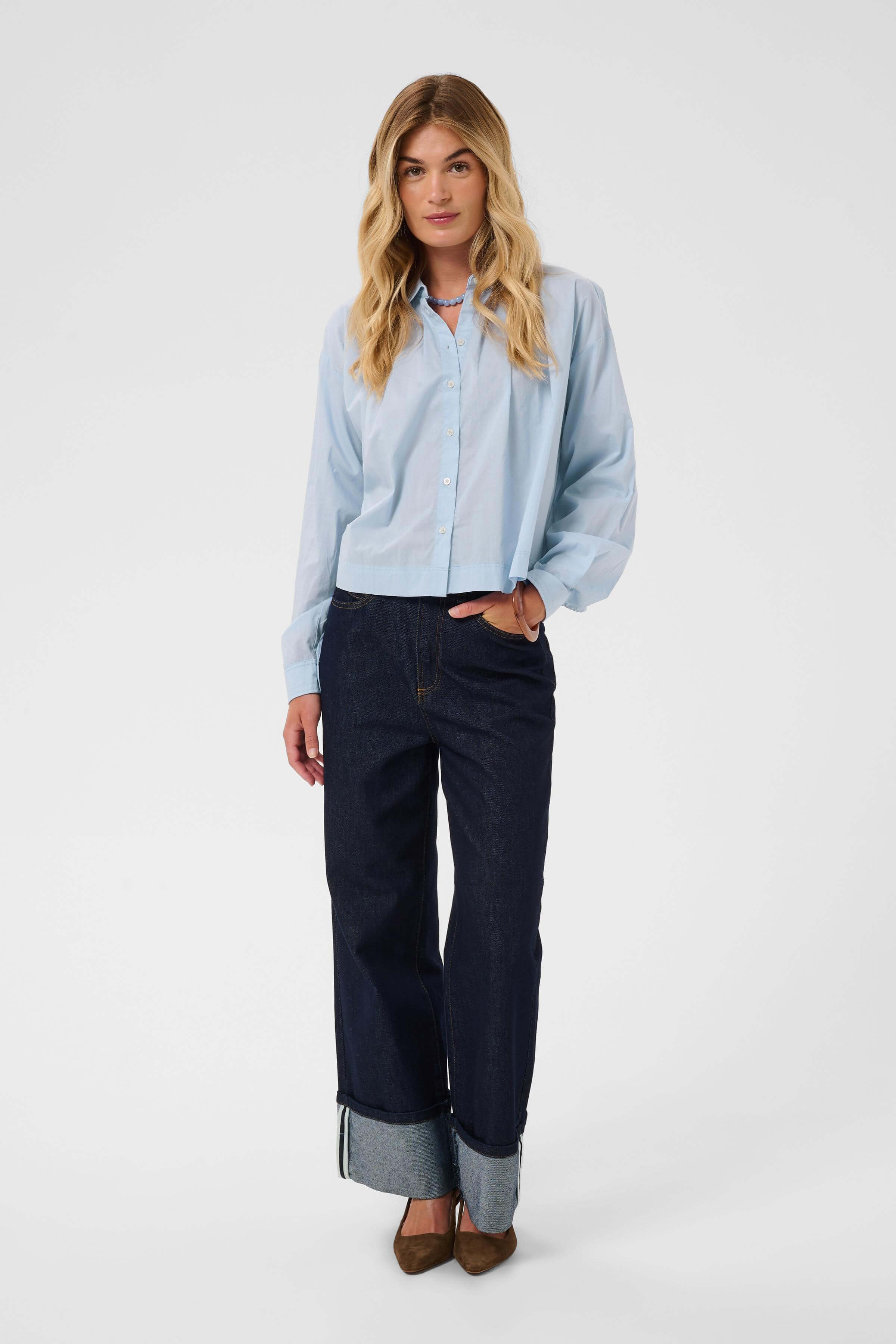 TrishSZ Shirt by Saint Tropez with a relaxed cropped fit