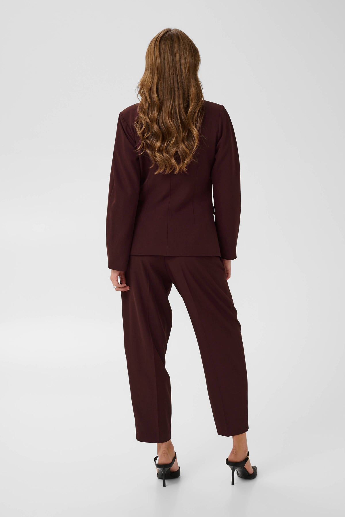 Saint Tropez UbigailSZ trousers on a model