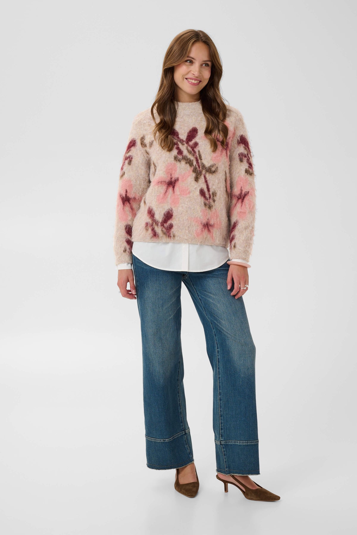 Saint Tropez style 30515528 oversized jumper on model