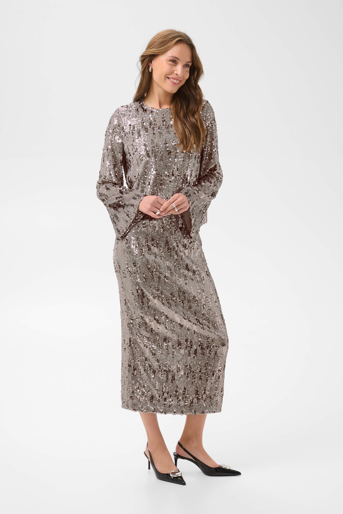 Saint Tropez Ultrea top styled with matching skirt