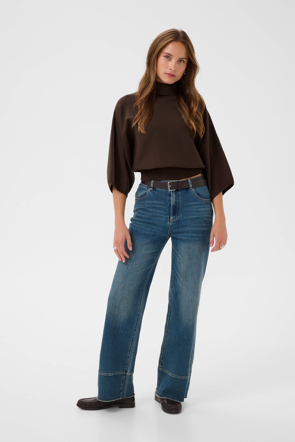 Saint Tropez style 30515543 cropped jumper on model