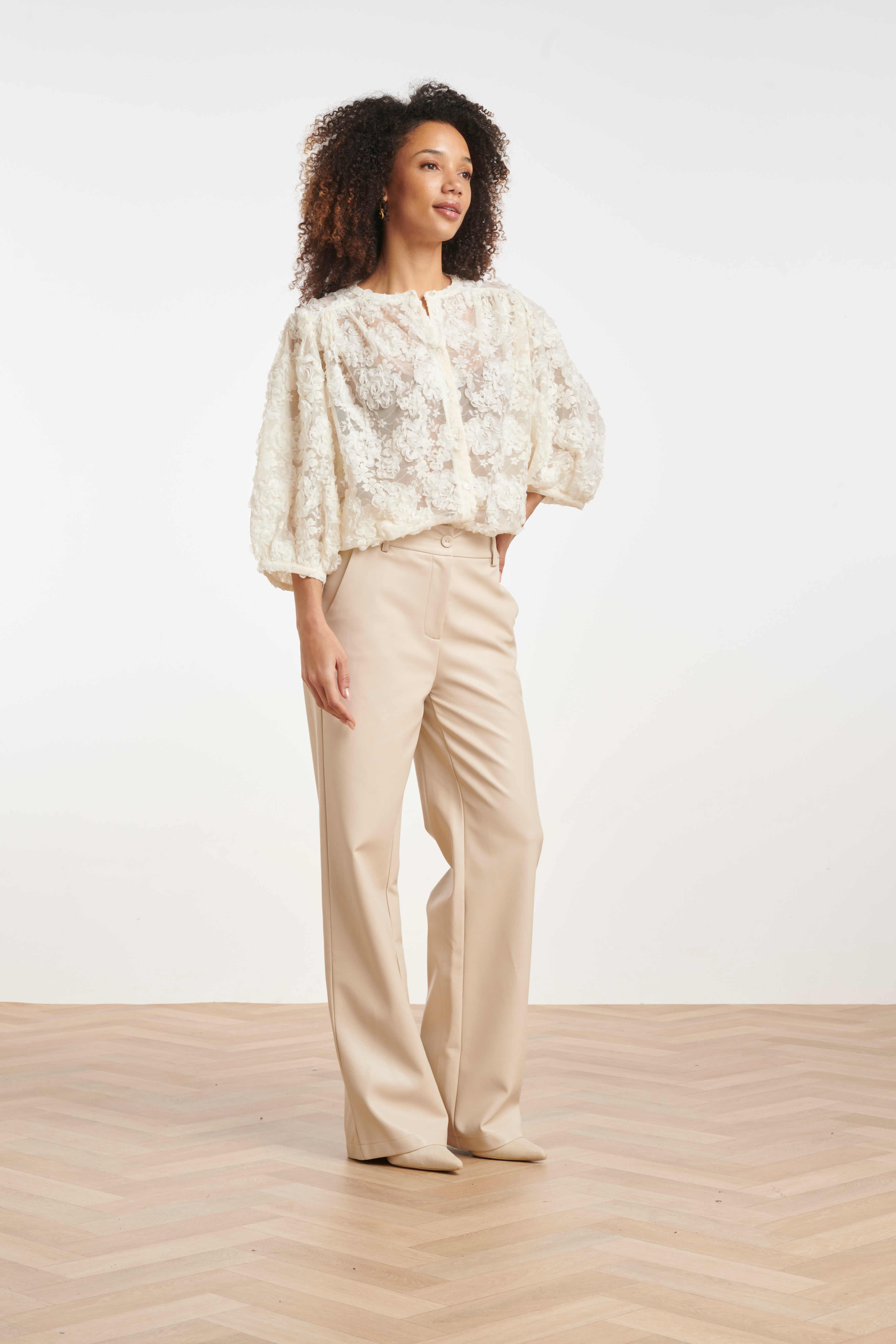 Smashed Lemon trousers with belt loops and side pockets