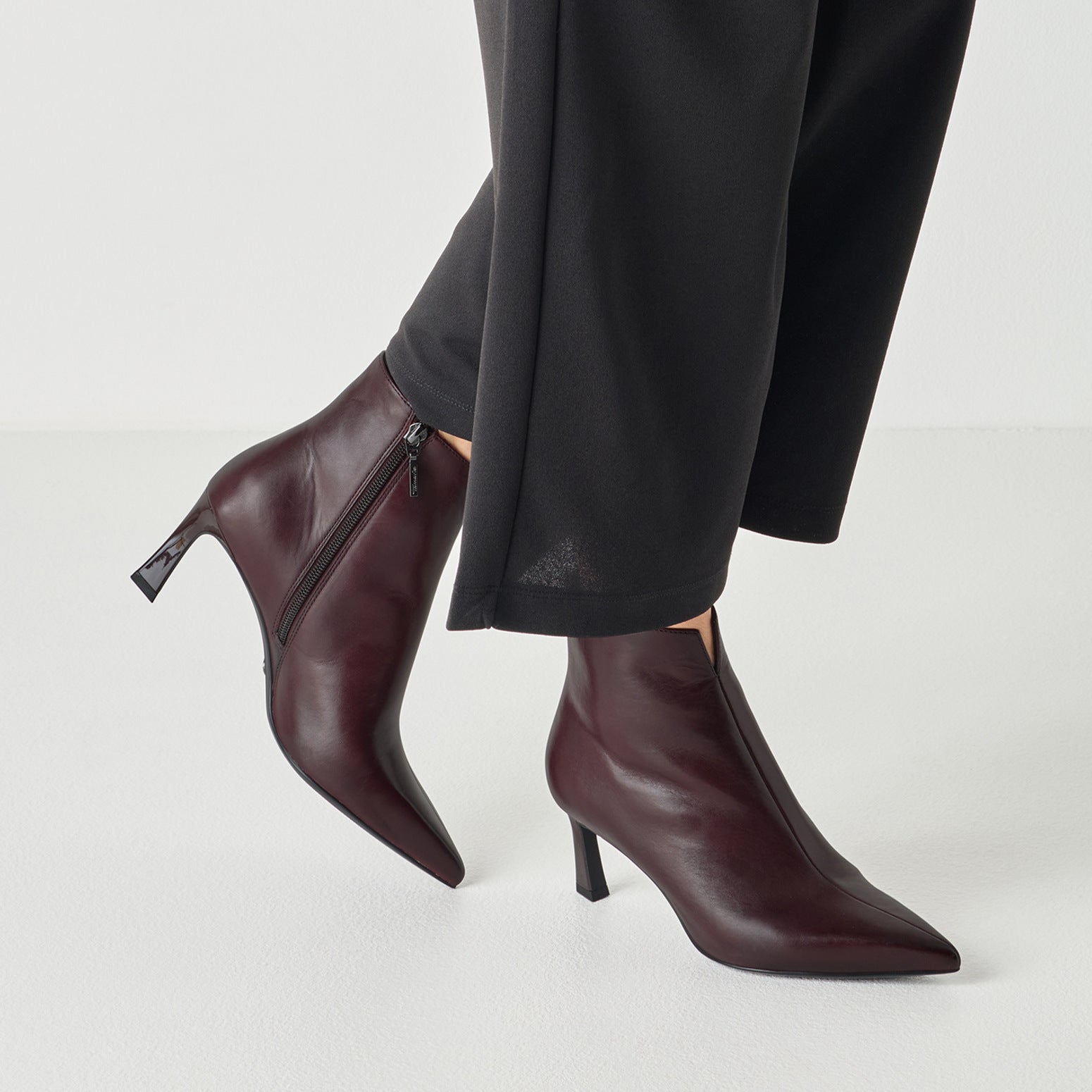 Tamaris women’s leather ankle boots 1-25320-47-537