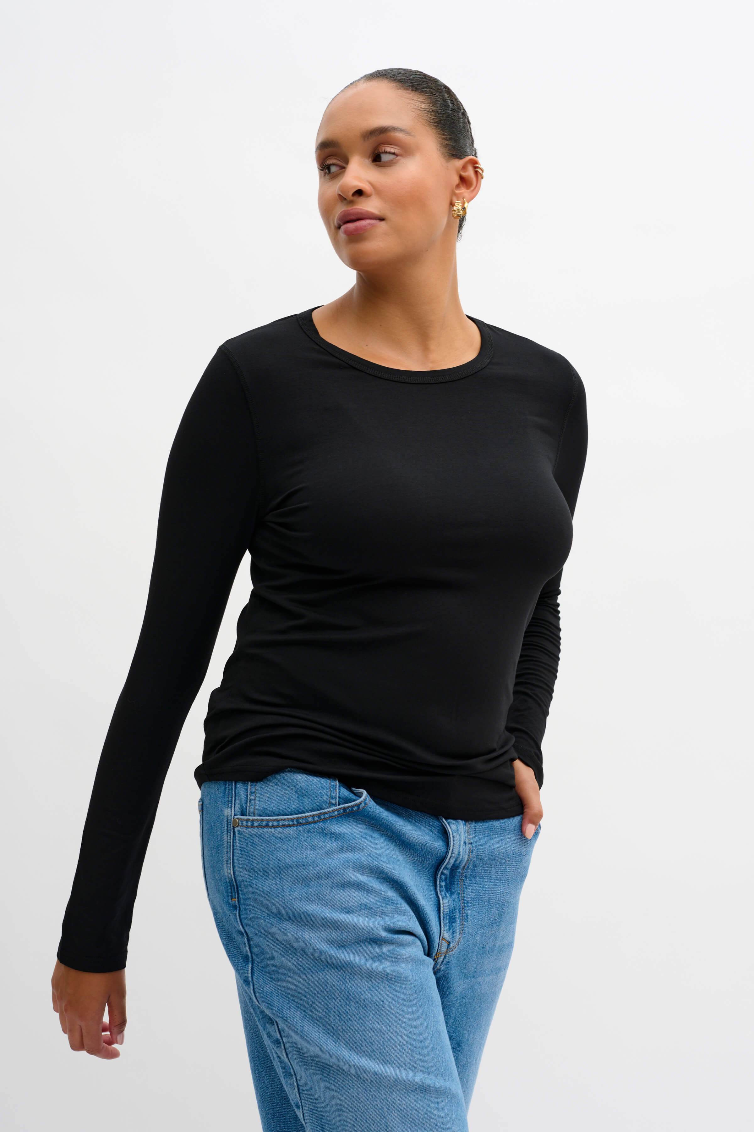 My Essential Wardrobe 18 The Modal Blouse with long sleeves