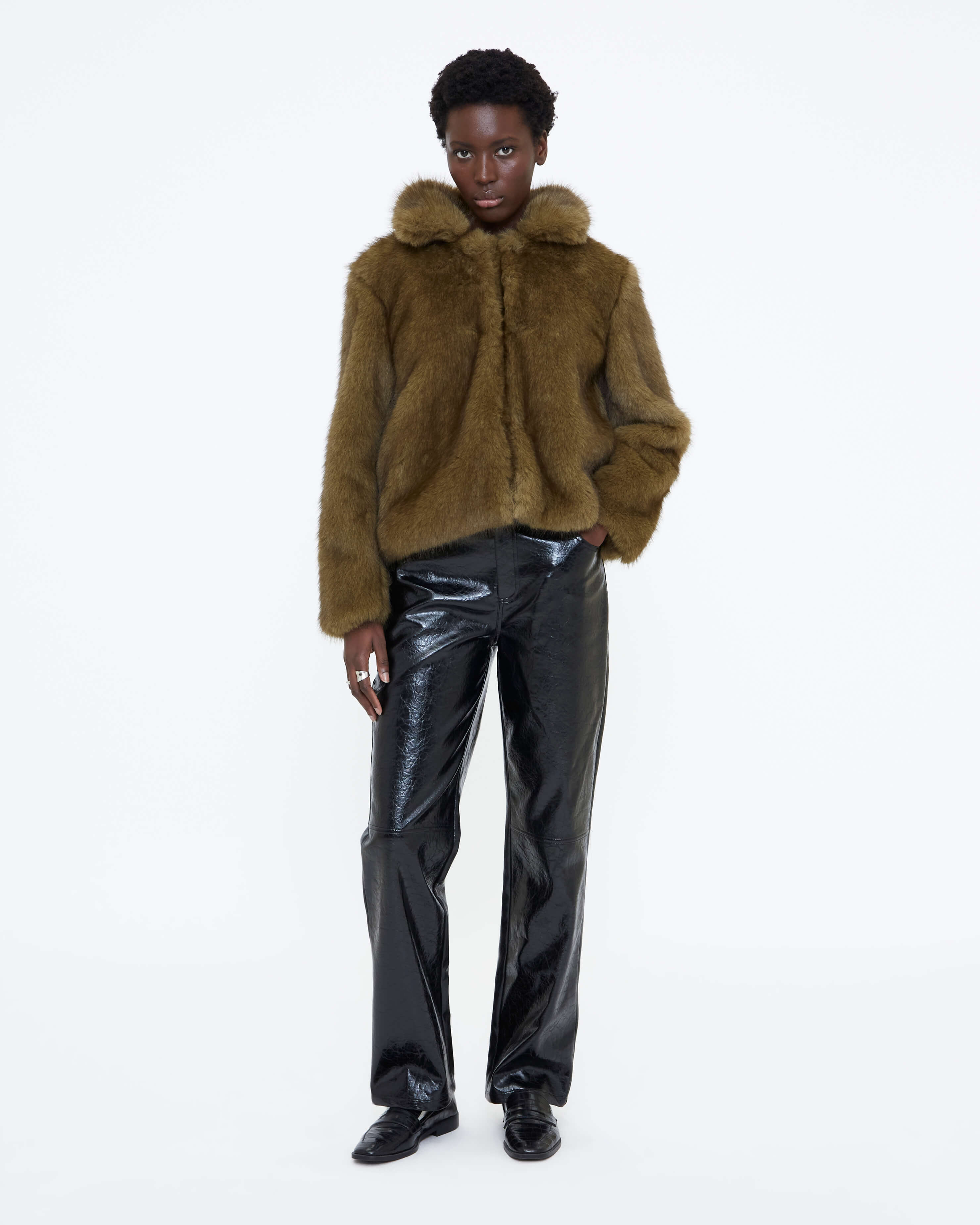 Wild Pony short coat with metal hook fastening