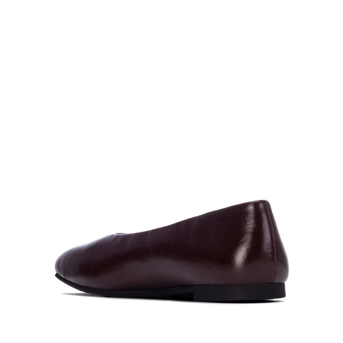 Women’s satin-effect flat shoe with a 1 cm heel