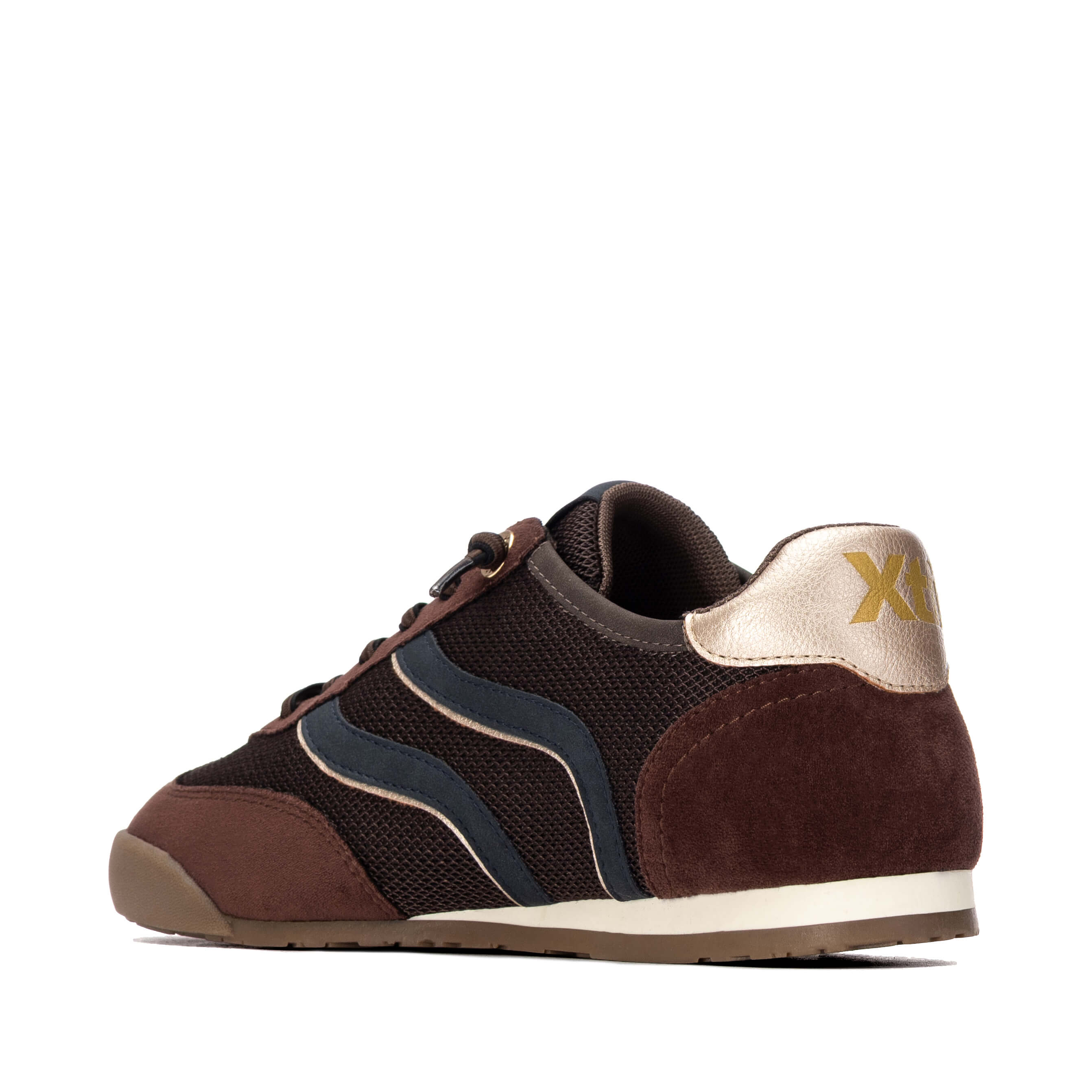 Women’s casual Xti trainer with contrasting details
