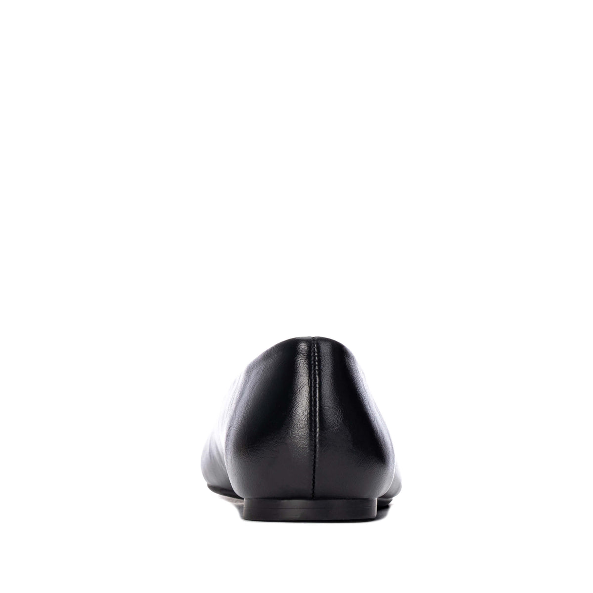 A single black flat shoe with poited toe from Xti