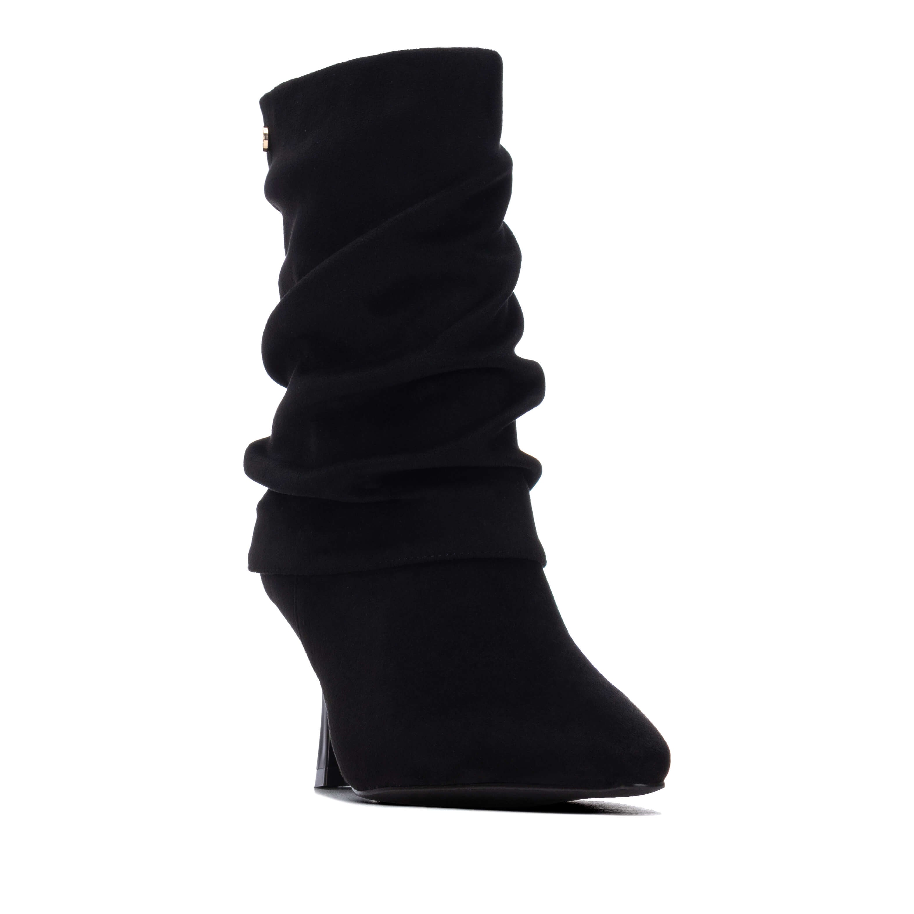 Xti 14639301 heeled boot with streamlined toe