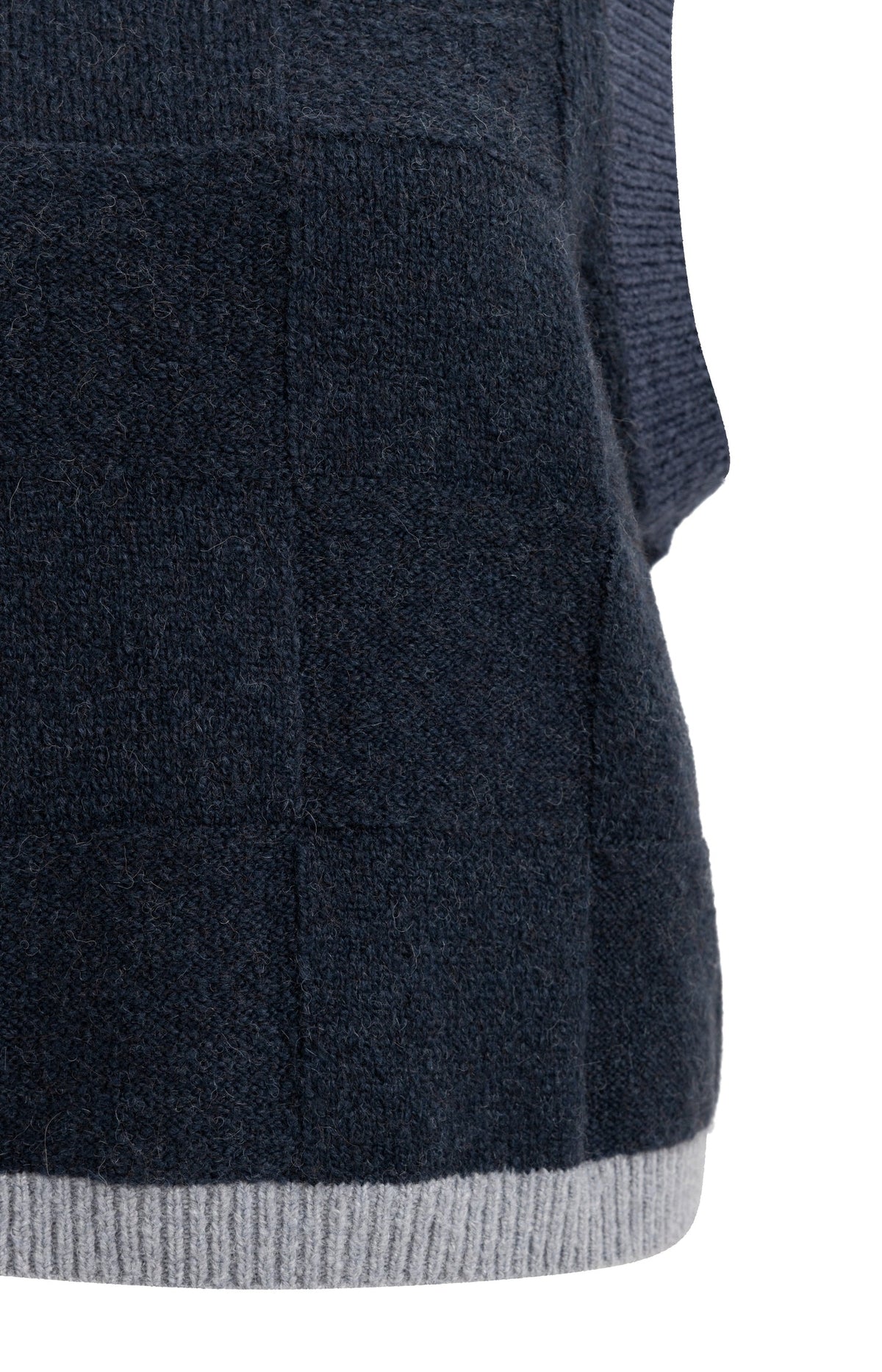 YAYA contrast trim vest detail