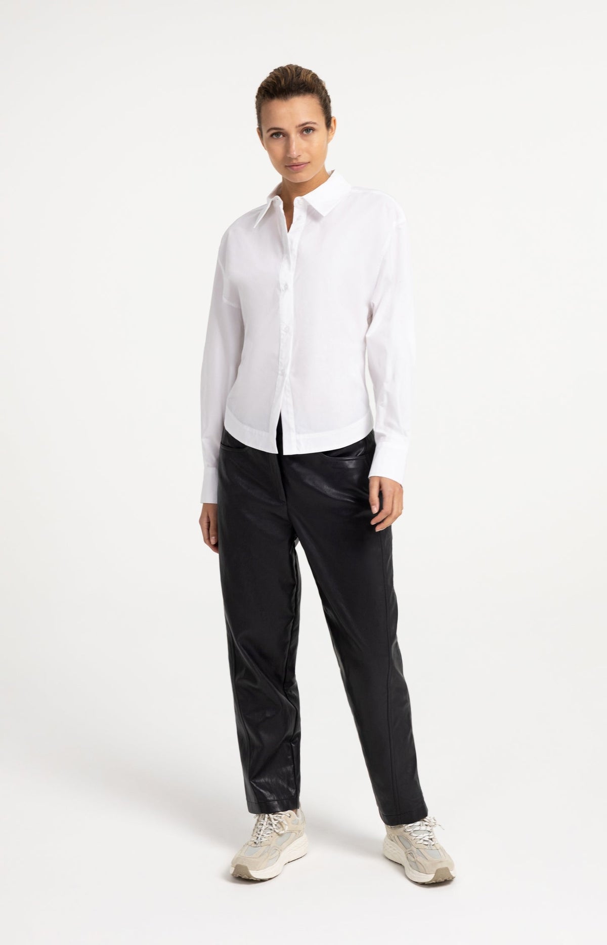 YAYA regular-fit collared blouse on model
